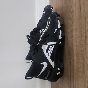 Youth baseball cleats size 3Y